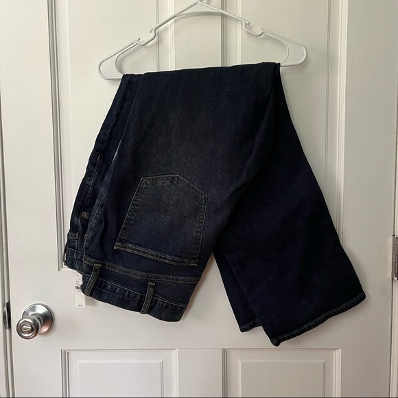 Old Navy Other - Mens old navy straight jeans 40x30